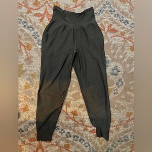 Old Navy High Waisted PowerSoft 7/8 Joggers XS • olive/army green